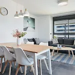 Modern In - By Welcomely